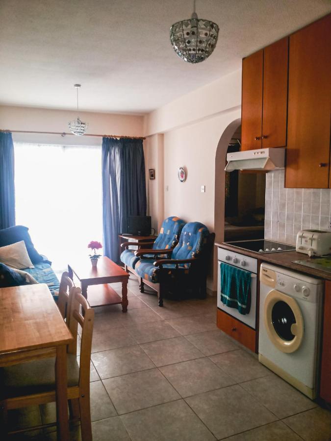 Apartments Mackenzie 1+1 Larnaca Ngoại thất bức ảnh