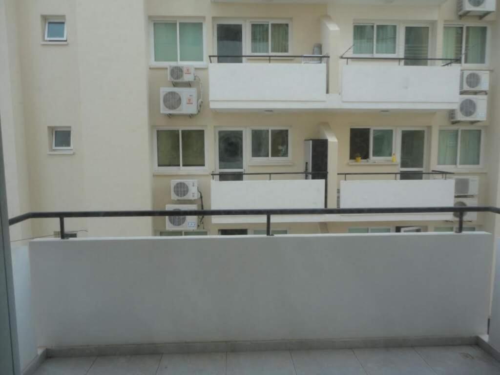 Apartments Mackenzie 1+1 Larnaca Ngoại thất bức ảnh